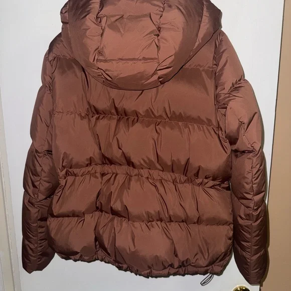 Lululemon Athletica Wonder Puff size 8 Jacket - Picture 3 of 10